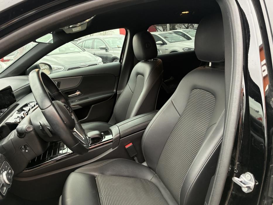 MERCEDES-BENZ A 2019