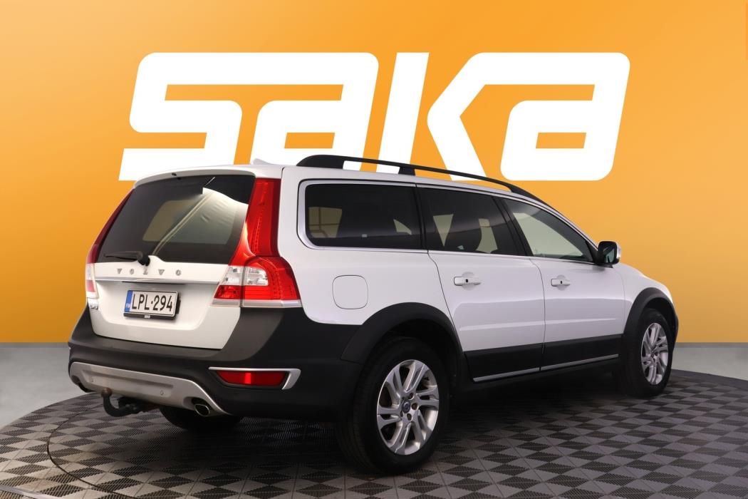 VOLVO XC70 2013