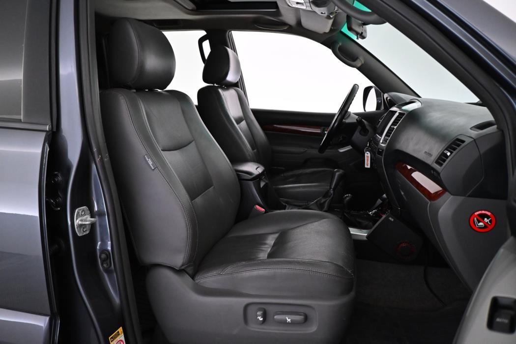 TOYOTA Land Cruiser 2007