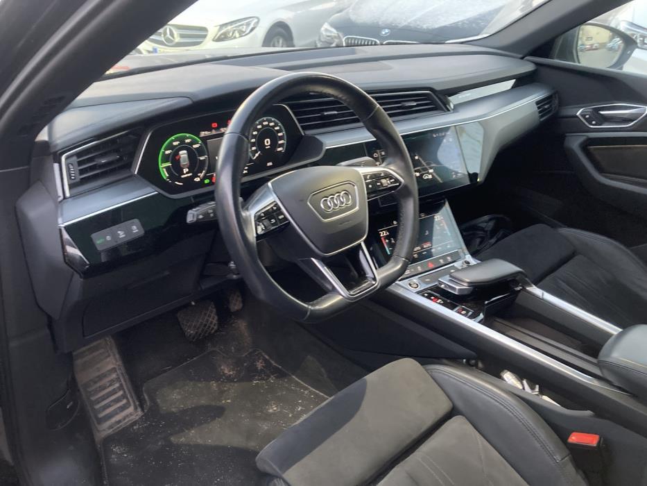 AUDI e-tron 2020