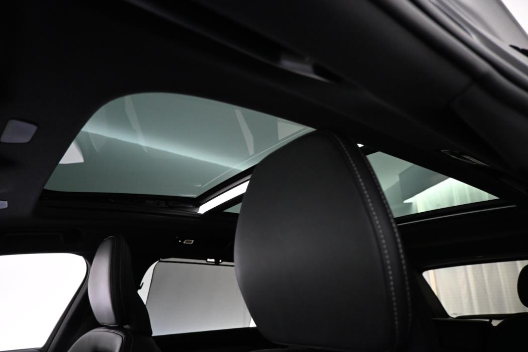 VOLVO V90 2023