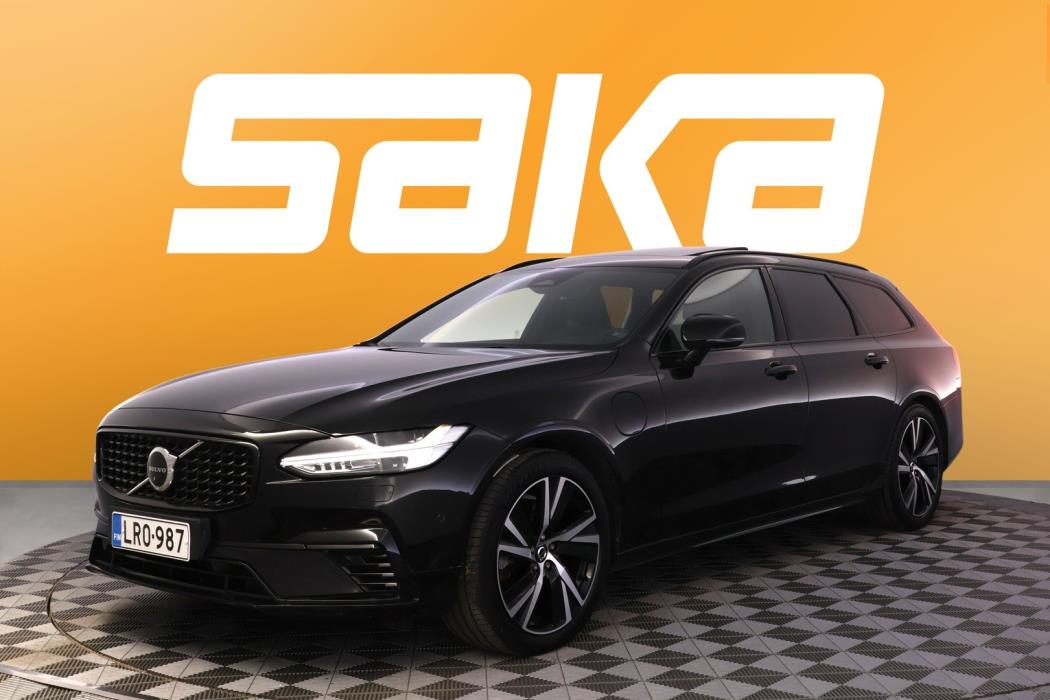 VOLVO V90 2023