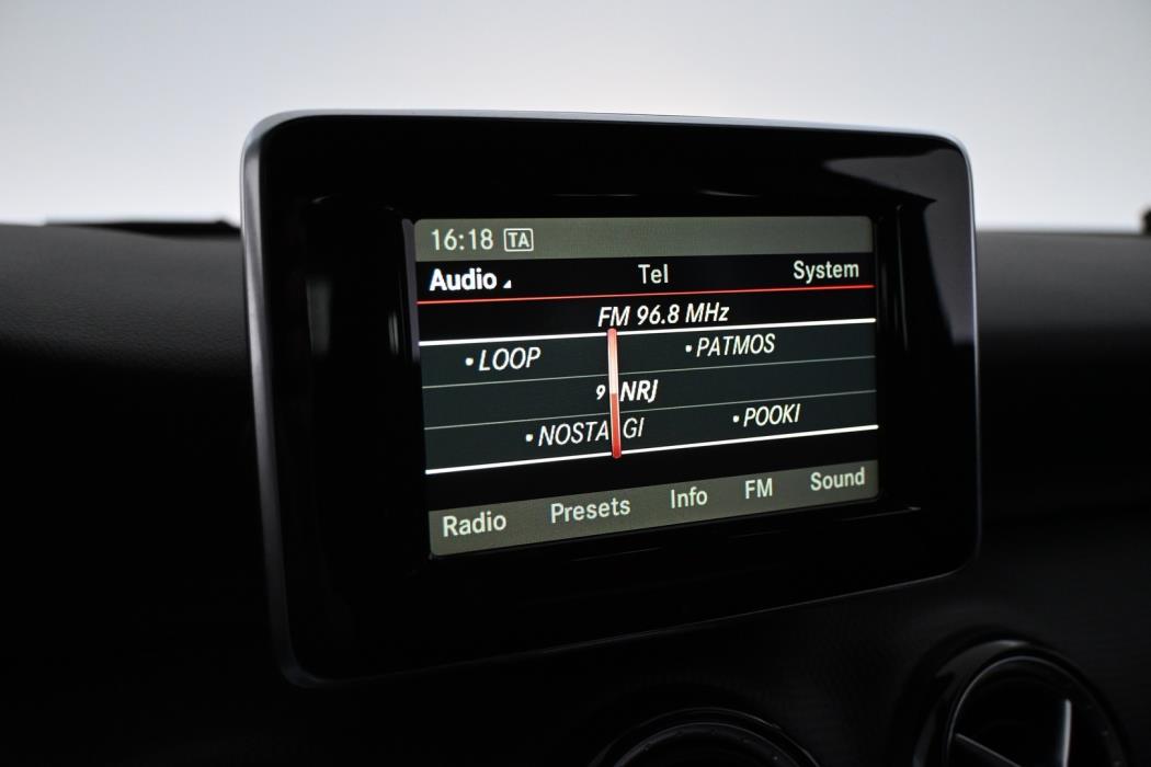 MERCEDES-BENZ A 2013