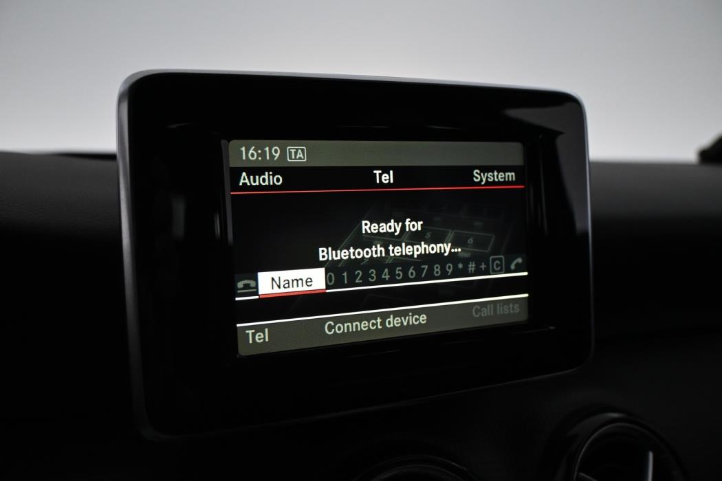 MERCEDES-BENZ A 2013