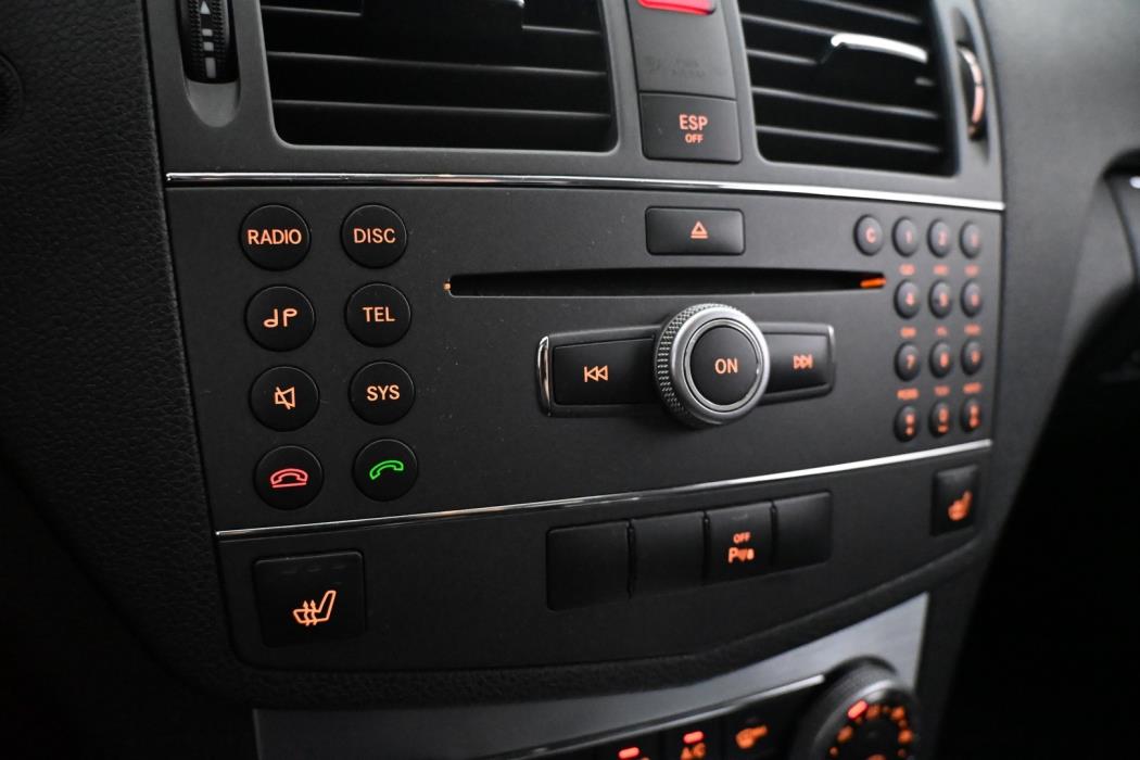 MERCEDES-BENZ C 2011