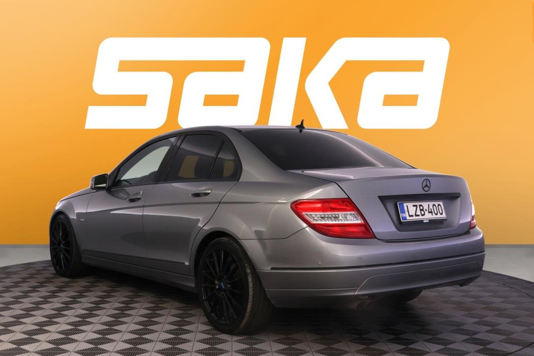 MERCEDES-BENZ C 2011
