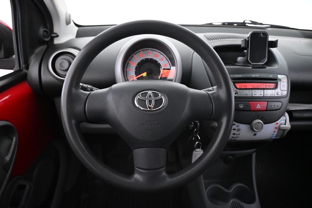 TOYOTA AYGO 2011