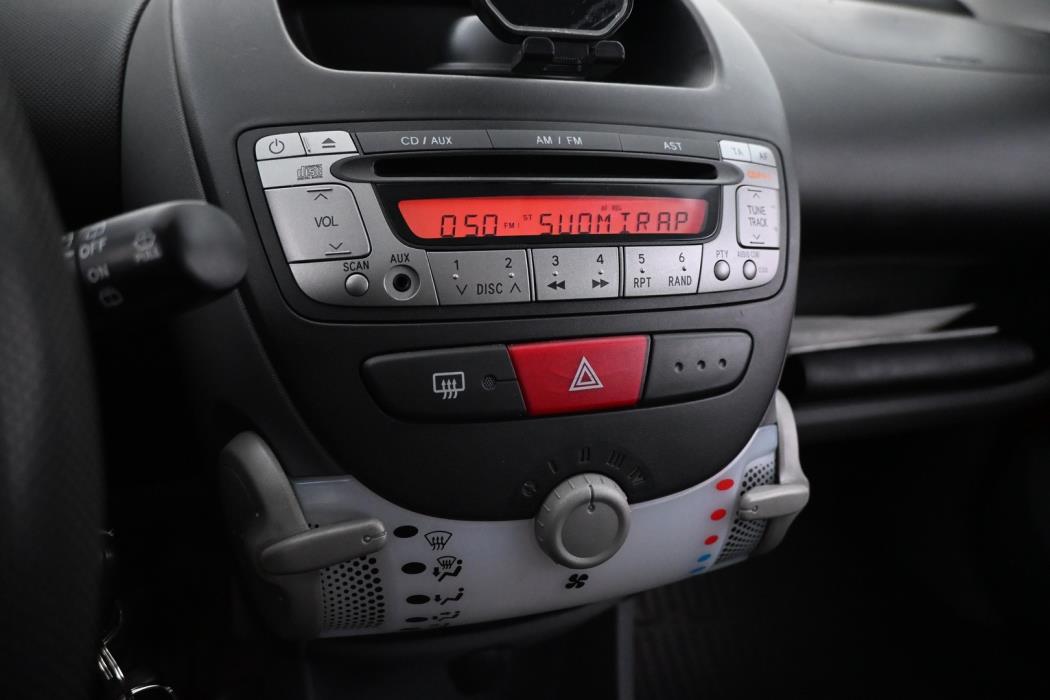 TOYOTA AYGO 2011