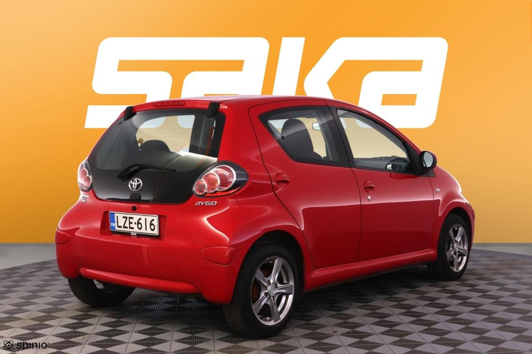 TOYOTA AYGO 2011