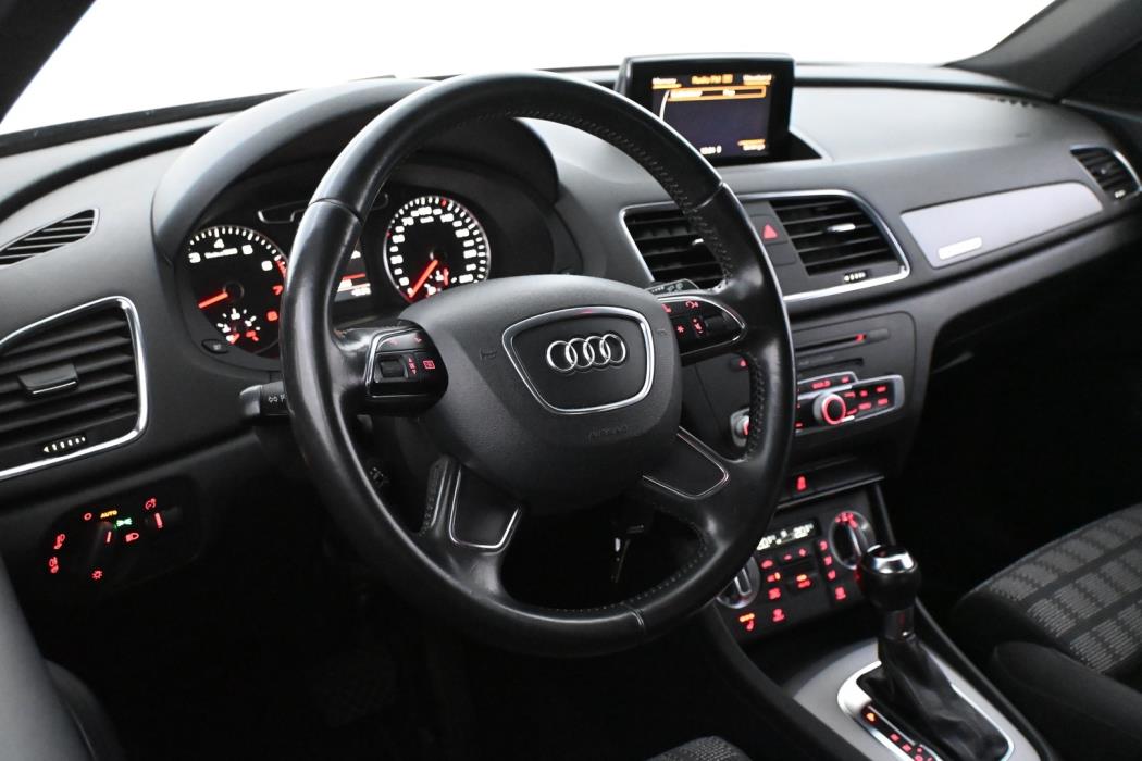 AUDI Q3 2012