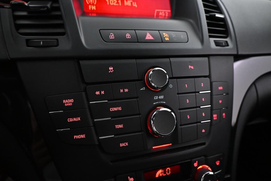 OPEL Insignia 2012
