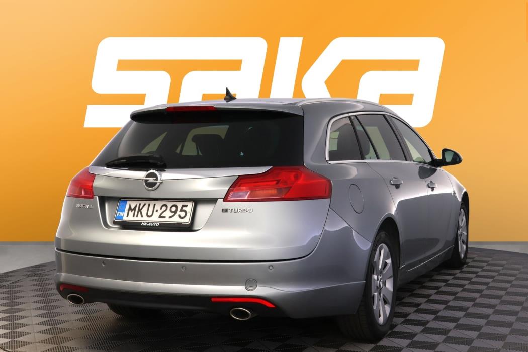 OPEL Insignia 2012