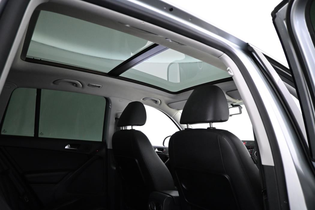 VOLKSWAGEN Tiguan 2010