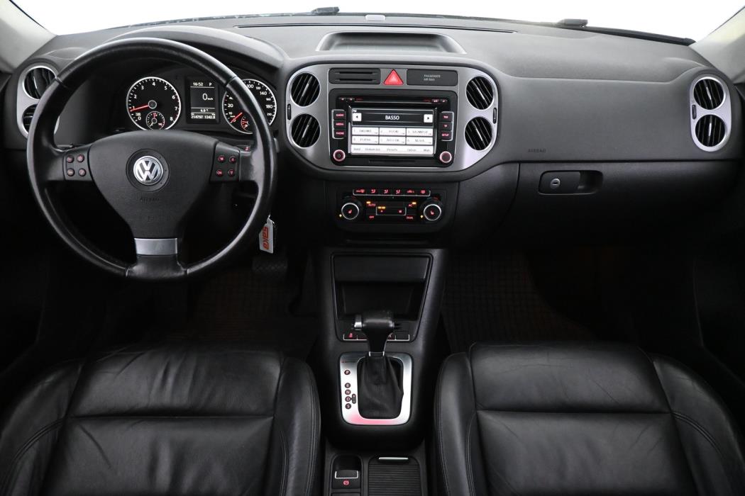 VOLKSWAGEN Tiguan 2010