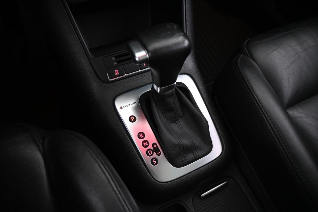 VOLKSWAGEN Tiguan 2010