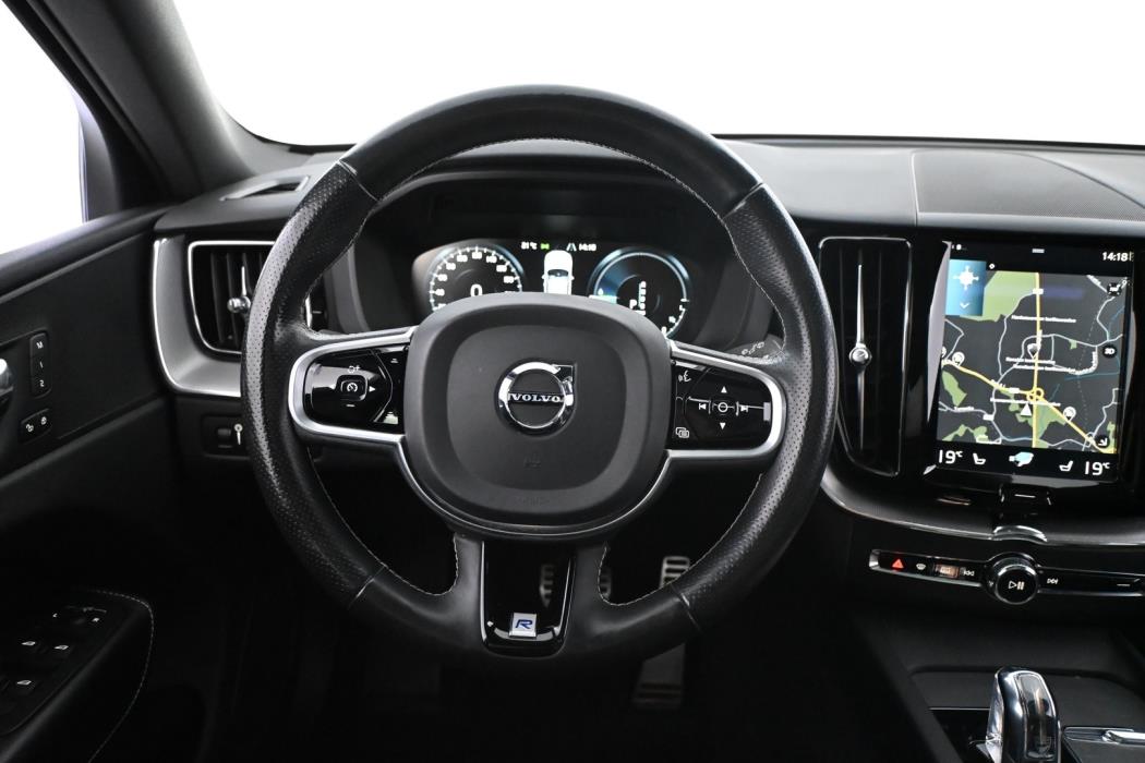 VOLVO XC60 2018