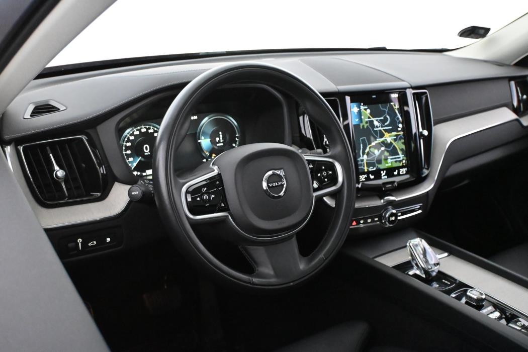 VOLVO XC60 2021