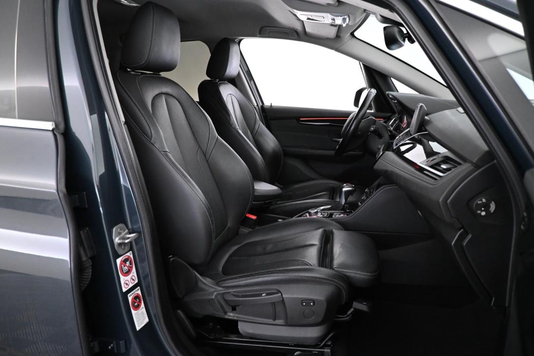 BMW 225 2016