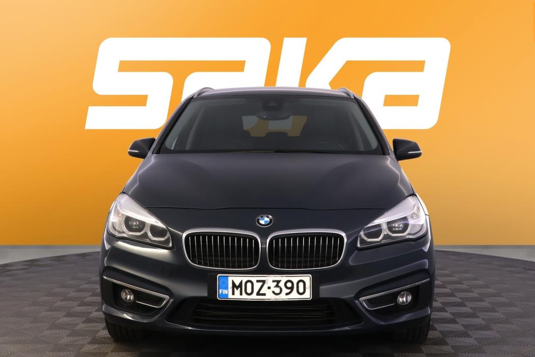 BMW 225 2016