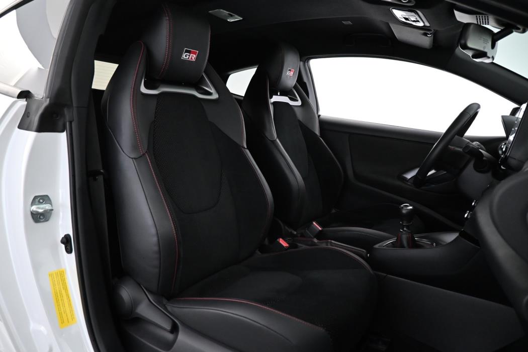 TOYOTA GR Yaris 2021