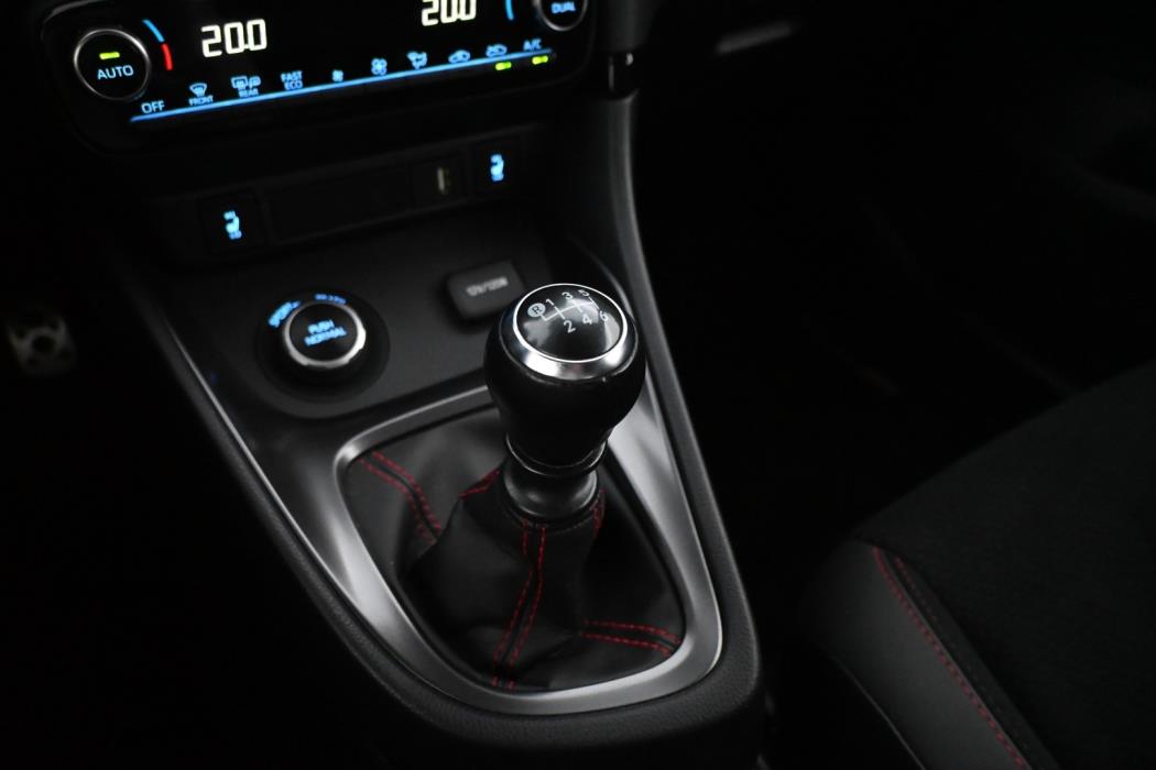 TOYOTA GR Yaris 2021