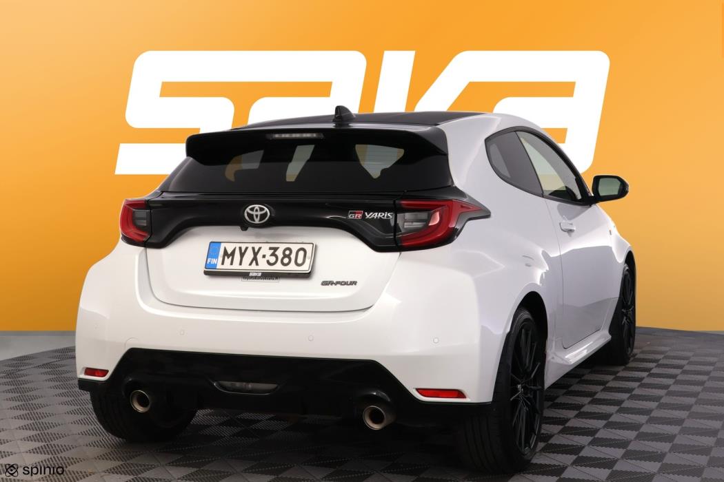 TOYOTA GR Yaris 2021