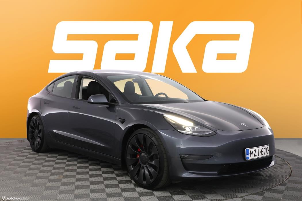 TESLA Model 3 2021