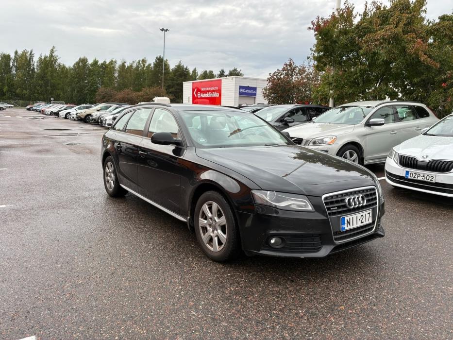 AUDI A4 2012
