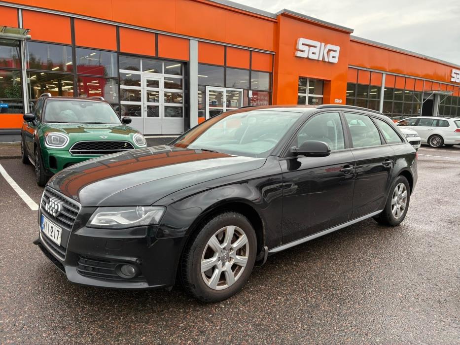AUDI A4 2012