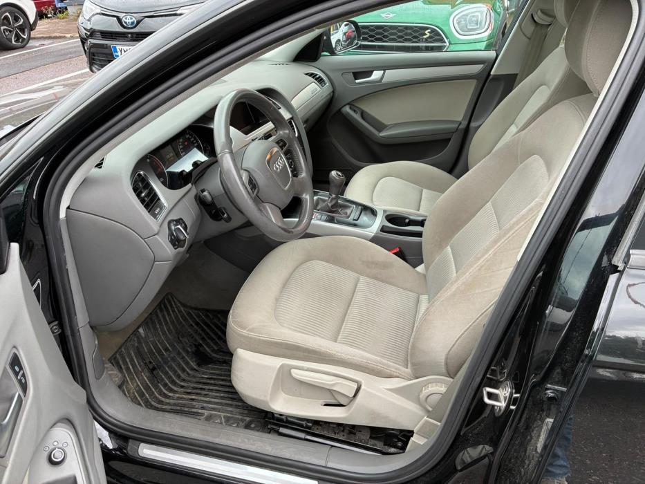 AUDI A4 2012