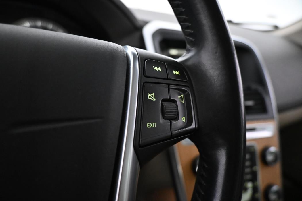 VOLVO XC60 2012