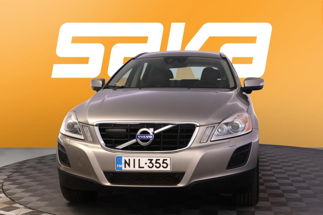 VOLVO XC60 2012