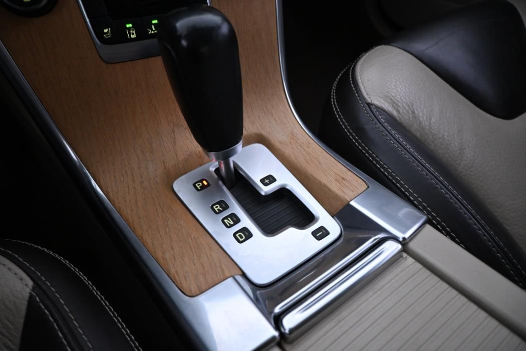 VOLVO XC60 2012