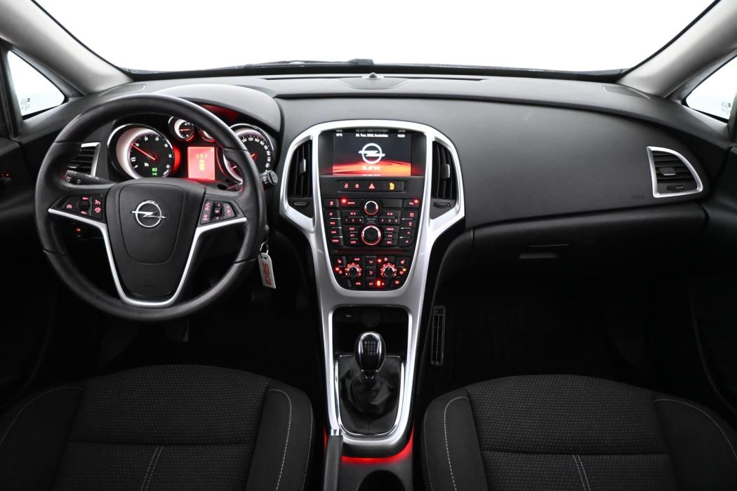 OPEL Astra 2015