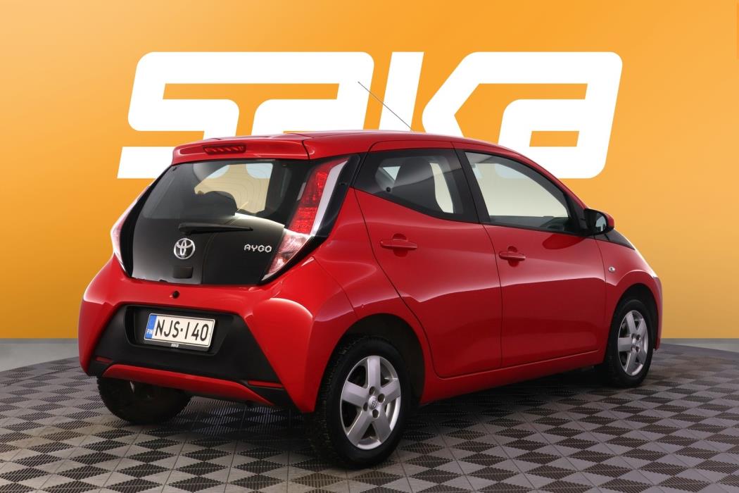 TOYOTA AYGO 2015