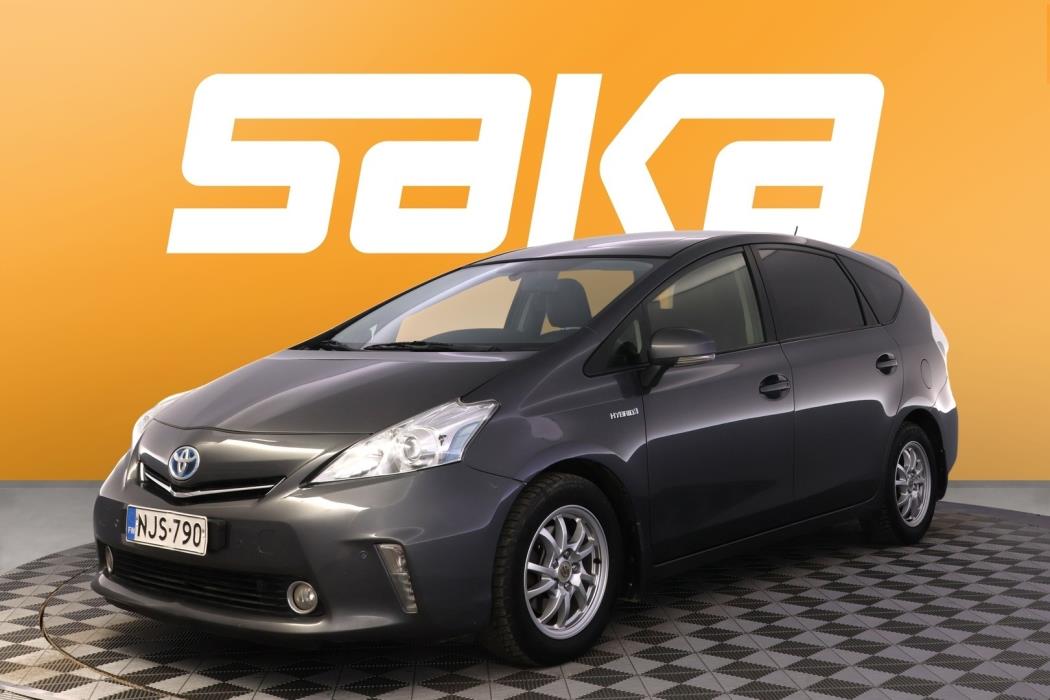 TOYOTA Prius+ 2015