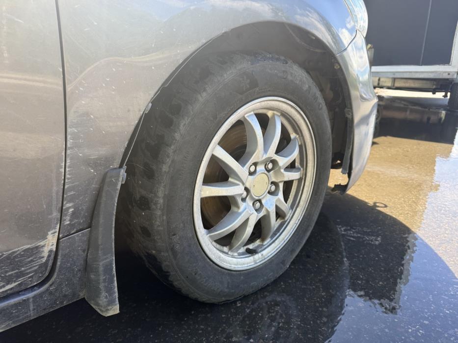 TOYOTA Prius+ 2015