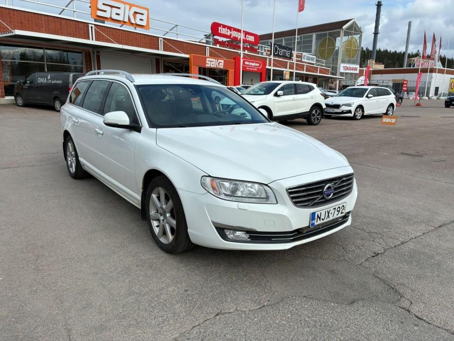 VOLVO V70 2016