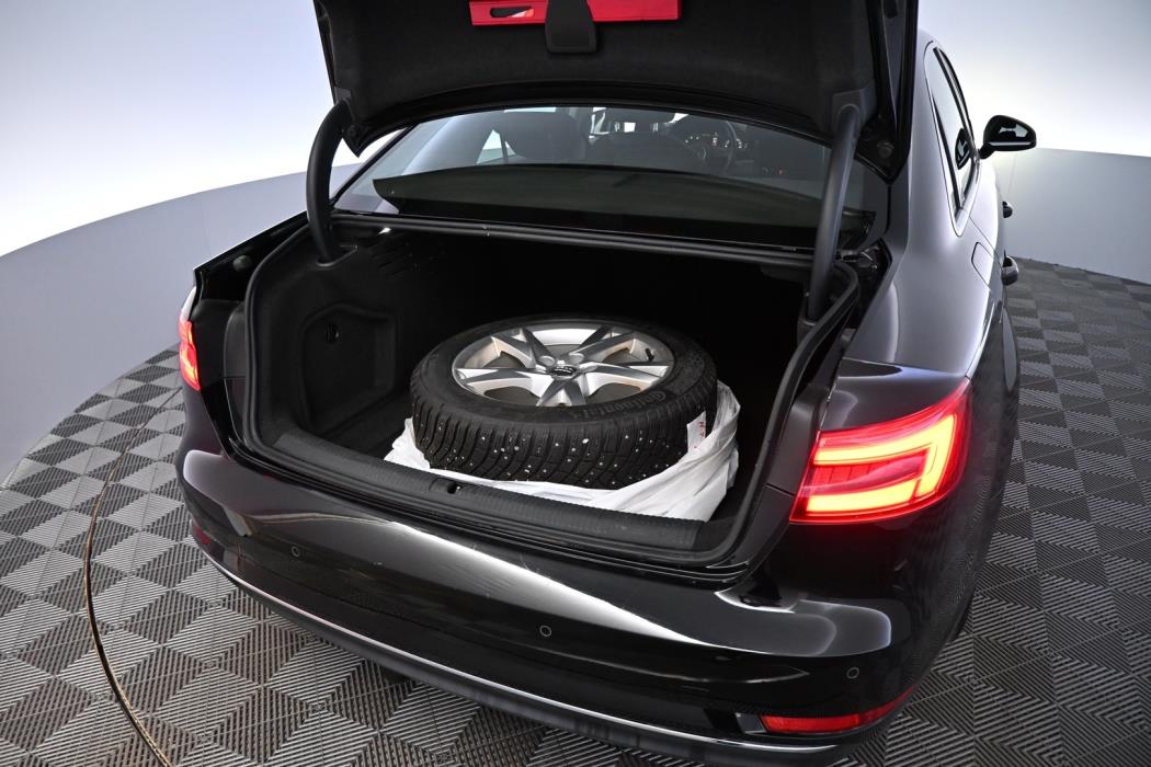 AUDI A4 2016