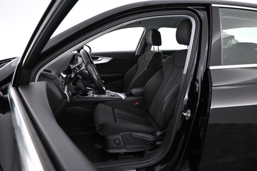 AUDI A4 2016