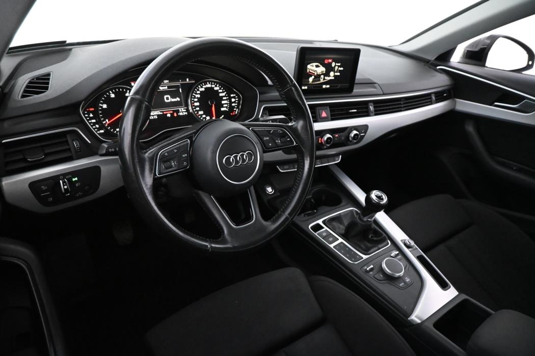 AUDI A4 2016