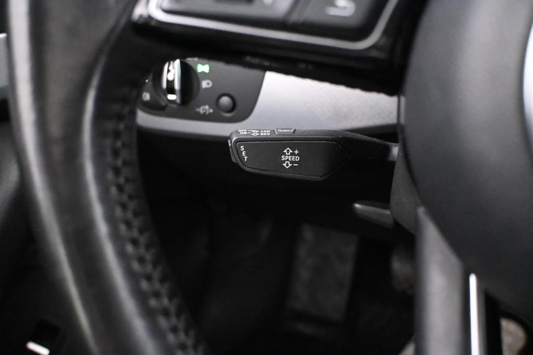 AUDI A4 2016
