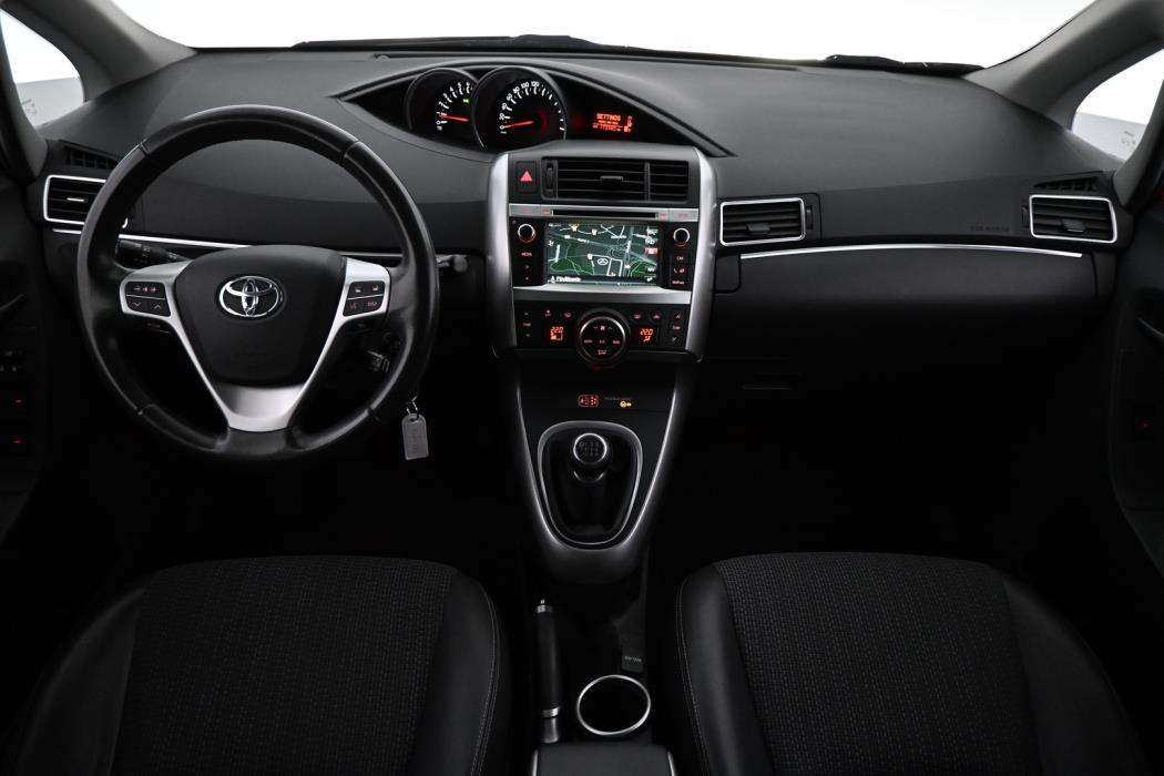 TOYOTA Verso 2016