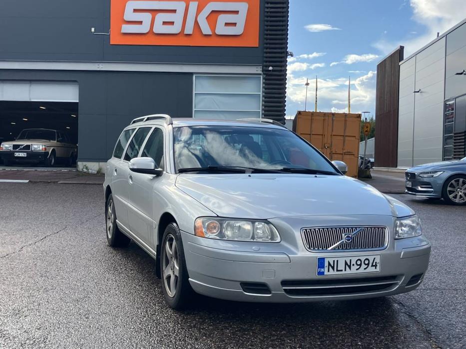 VOLVO V70 2007