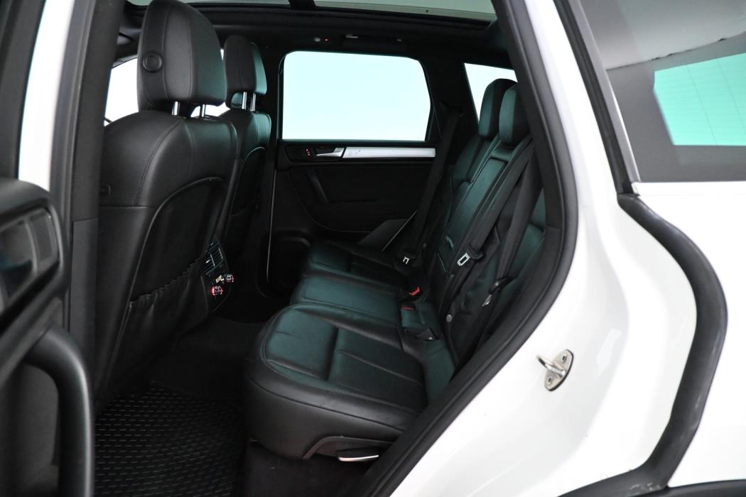 VOLKSWAGEN Touareg 2010