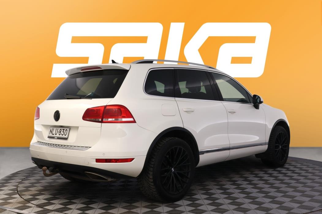 VOLKSWAGEN Touareg 2010