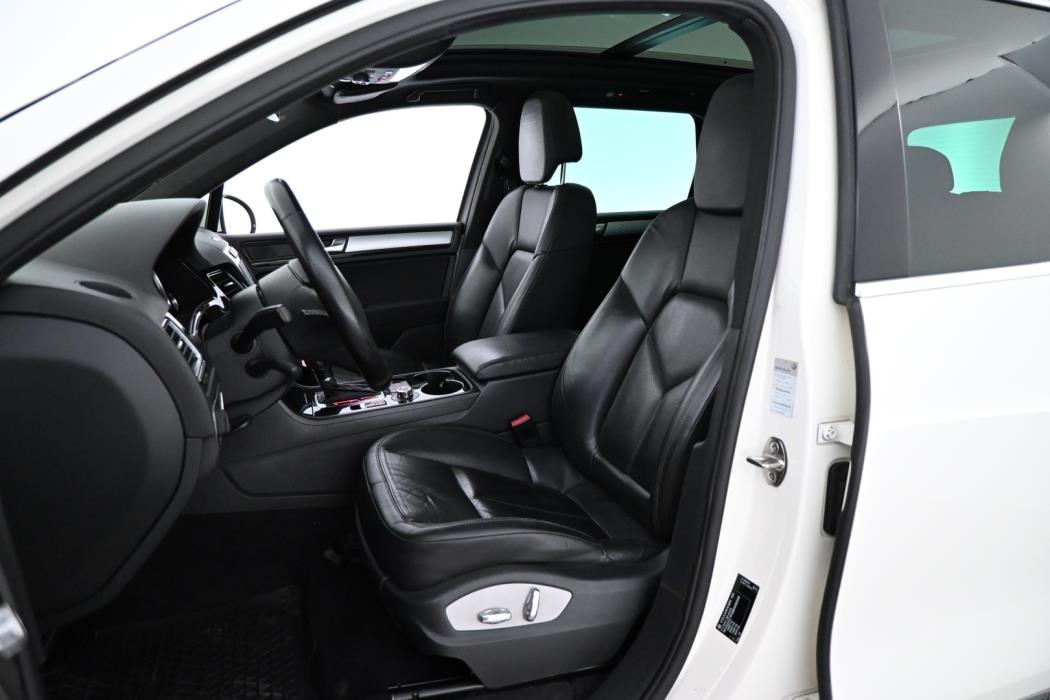 VOLKSWAGEN Touareg 2010