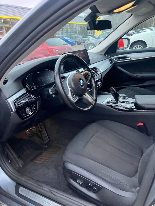 BMW 530 2021