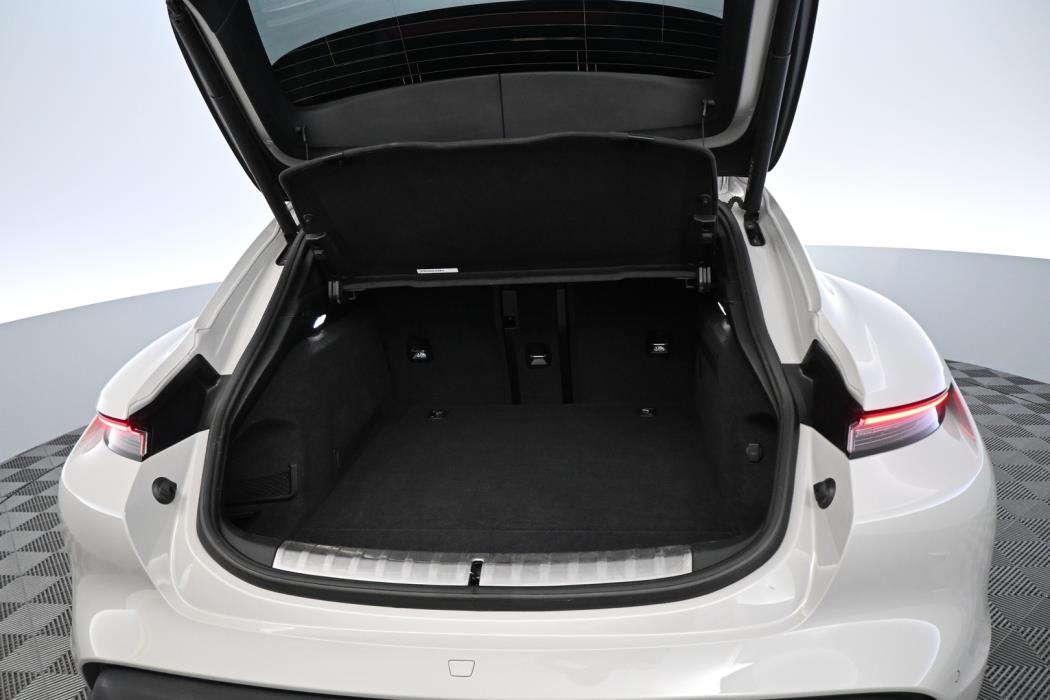 PORSCHE Taycan 2021