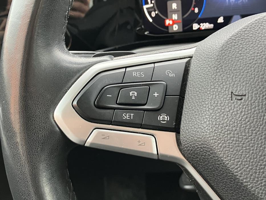 VOLKSWAGEN Golf 2022